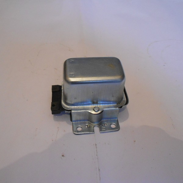 ŠTORE regler alternatora