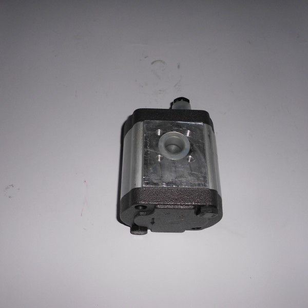 TORPEDO pumpa hidraulike 22 cub.